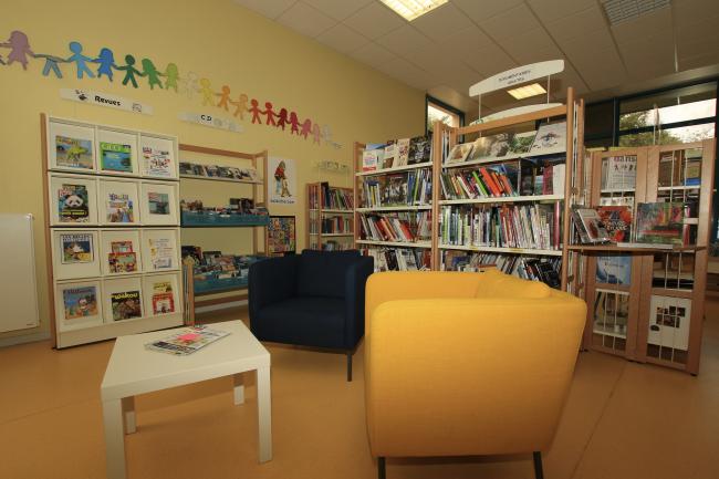 Bibliothèque Mazayes intérieur