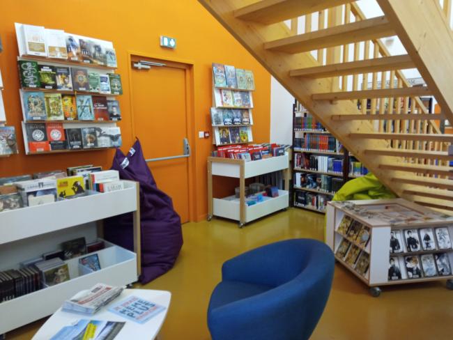 Bibliothèque Rochefort intérieur