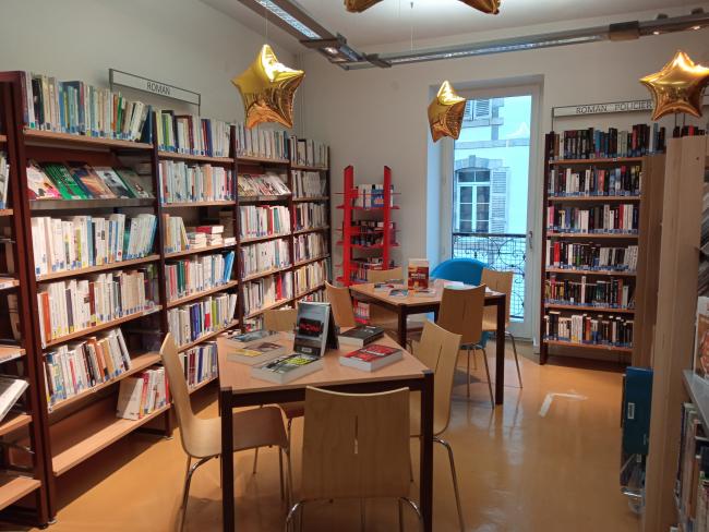 Bibliothèque Rochefort intérieur